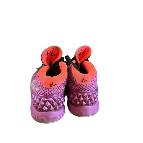 Nike Kyrie 1 Easter Size 6Y  Purple Orange 717219-508 - Picture 4 of 6